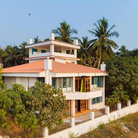 Lake View Villa Gandaulim Buitenkant foto