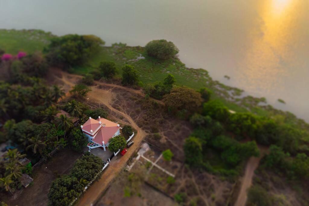 Lake View Villa Gandaulim Buitenkant foto