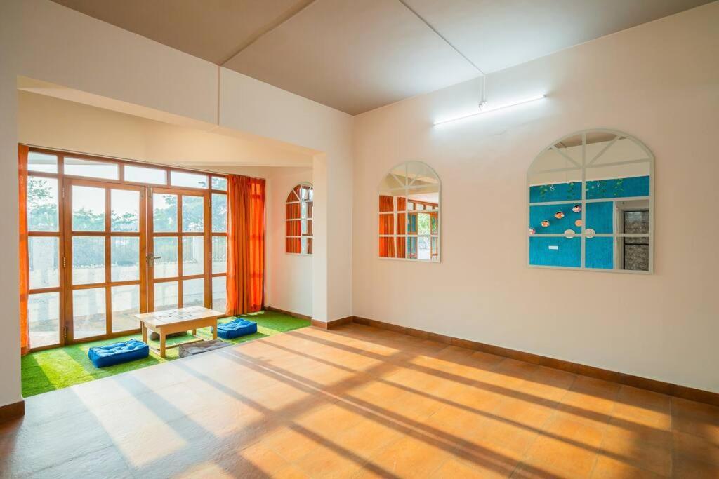 Lake View Villa Gandaulim Buitenkant foto