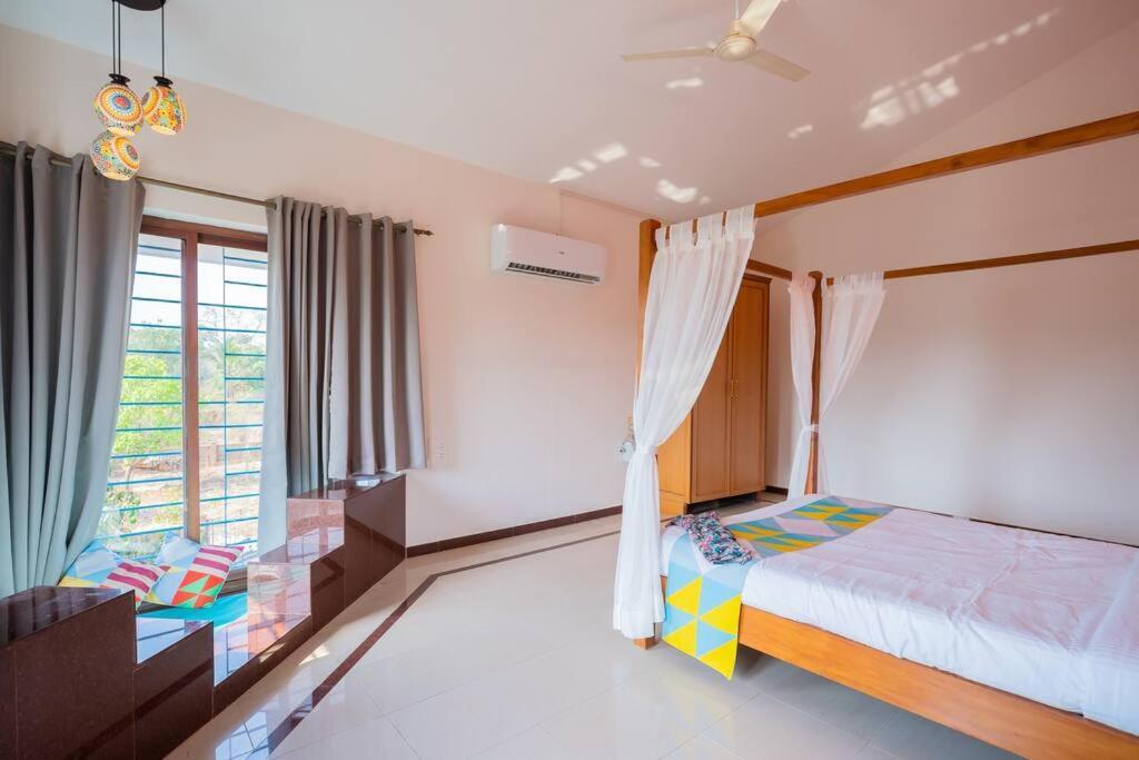 Lake View Villa Gandaulim Buitenkant foto